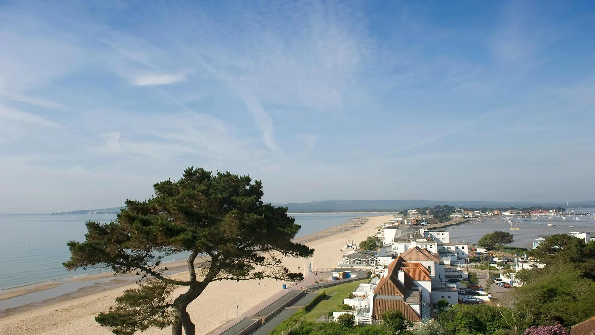 Bournecoast - Bungalow By Hengistbury Head And Sandy Beaches - Hb5830 Bournemouth Apartment